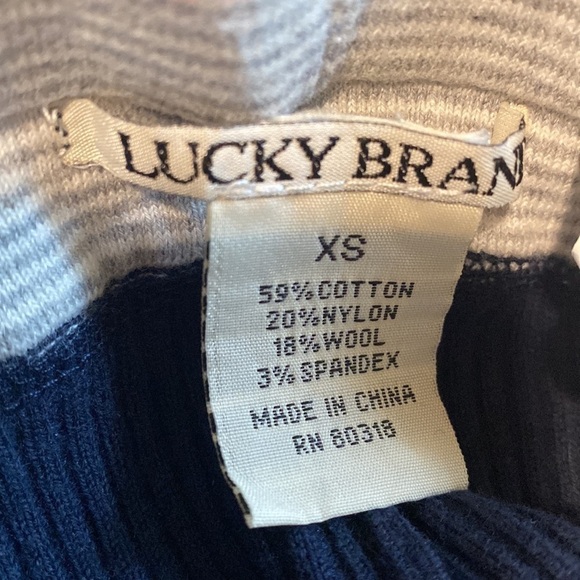 Bundle of 2 Pairs of Lucky Brand Leggings Size XS Navy & Cream- Brand new! - Picture 7 of 7